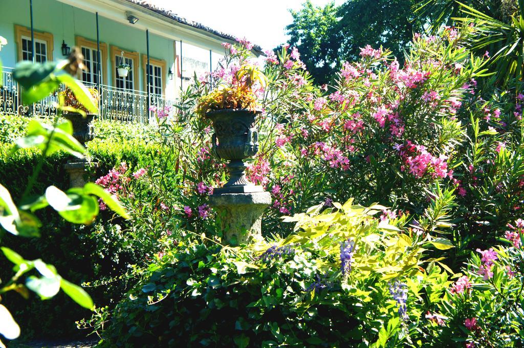 Casa De Sezim Hotel กิมาไรส์ ภายนอก รูปภาพ